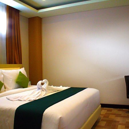 Sevensix Hotel Balikpapan Esterno foto